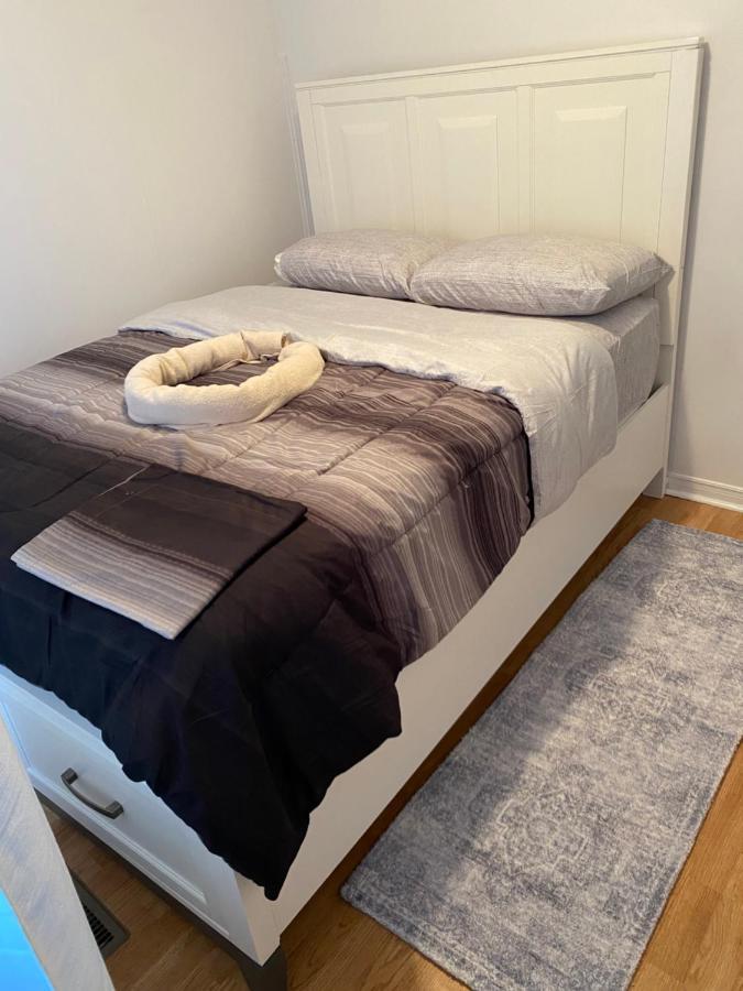 Windsor Airport Room Accommodation Eksteriør bilde