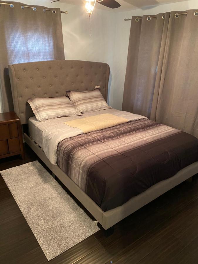 Windsor Airport Room Accommodation Eksteriør bilde
